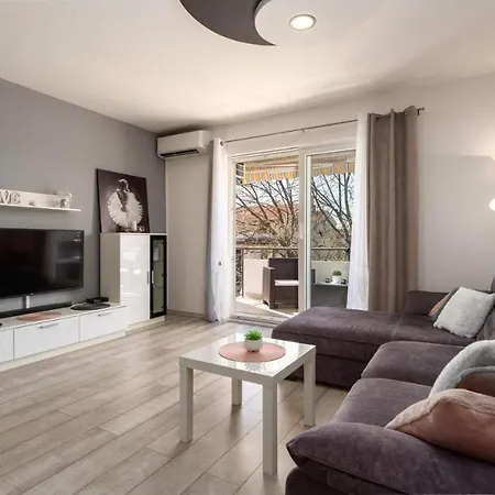 Апартаменты Dinora Пореч